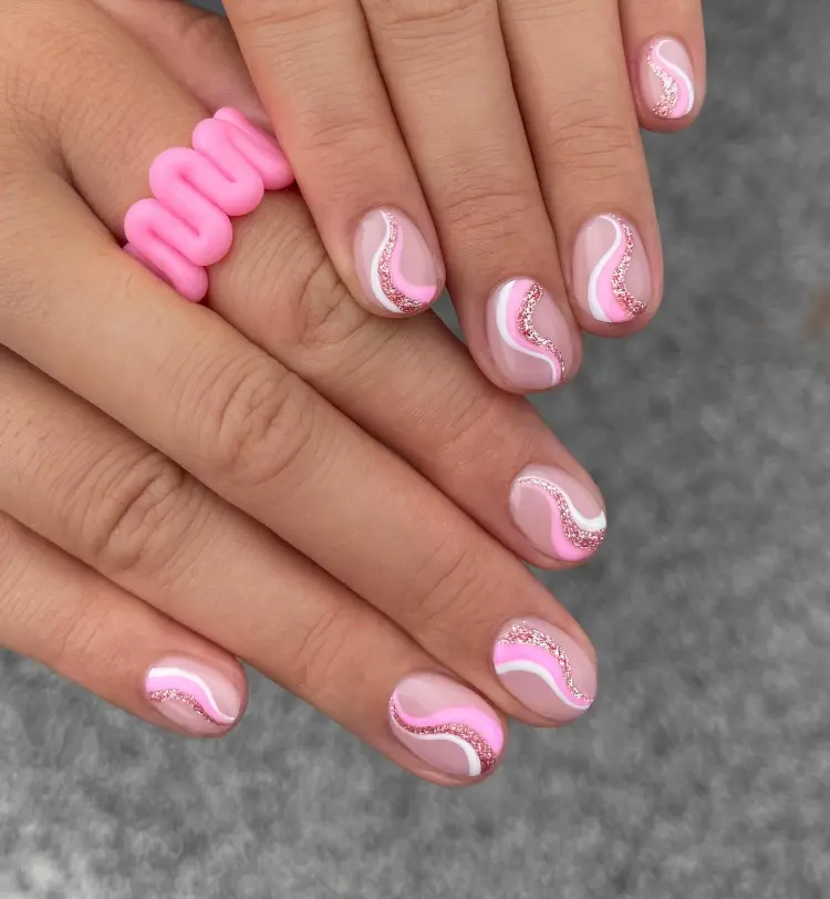 28 Super Cute Short Summer Nail ideas to Try Now